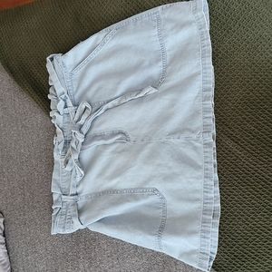 American Eagle Chambray Paperbag Skirt. XL